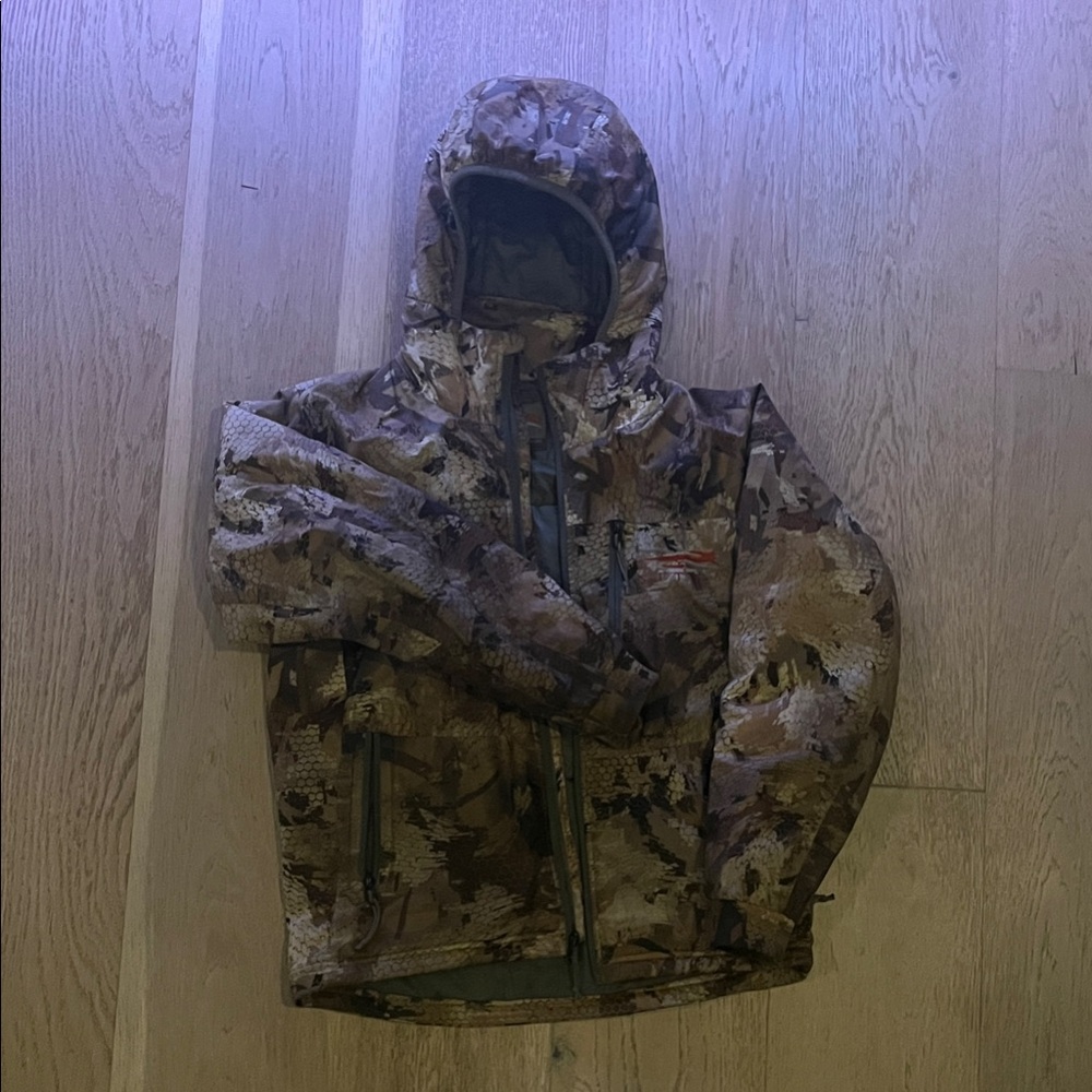 Men's Camouflage Performance Jacket